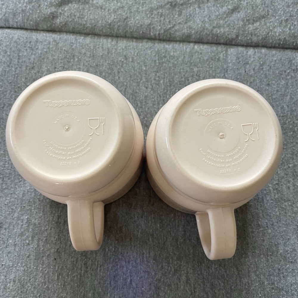 Set Of Two Cream Color Vintage Tupperware Cups With Handle - Picture 3 of 4